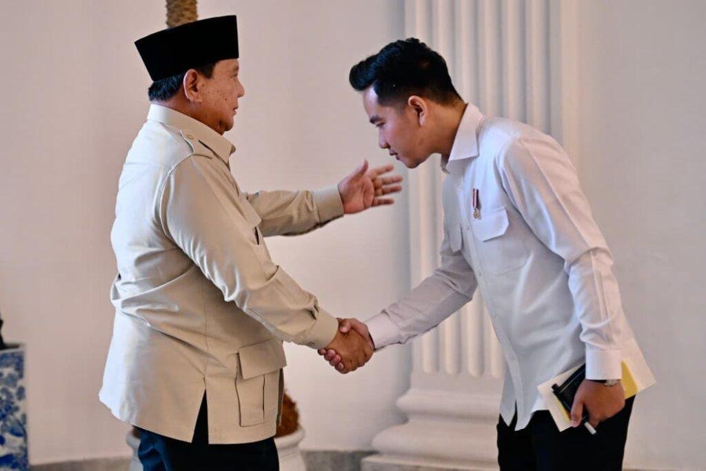 Momen Prabowo dan Gibran Serahkan Zakat ke Baznas di Istana