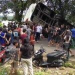 BREAKING NEWS! Kecelakaan Bus di Sanggau, Korban Berjatuhan