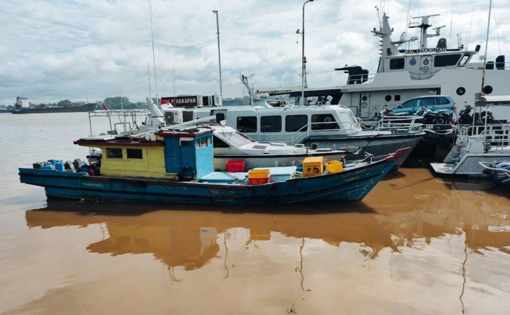 TNI AL Bongkar Praktik Bom Ikan di Kalbar, 4 Orang Diamankan