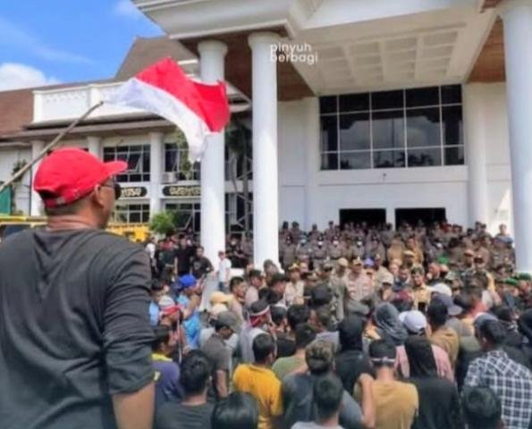 Demo di Mempawah, Sopir Bongkar Dugaan Pelangsiran Solar Bersubsidi