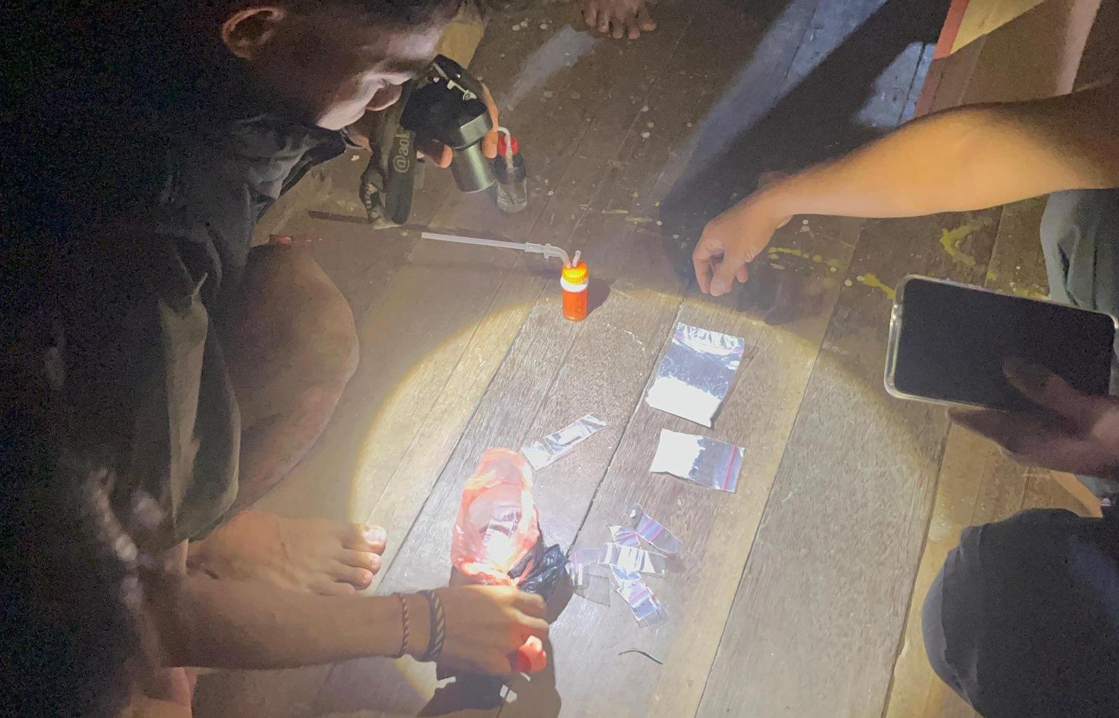 Polisi Bongkar Peredaran Sabu di Balai Karangan, Seorang Pria Turut Diamankan
