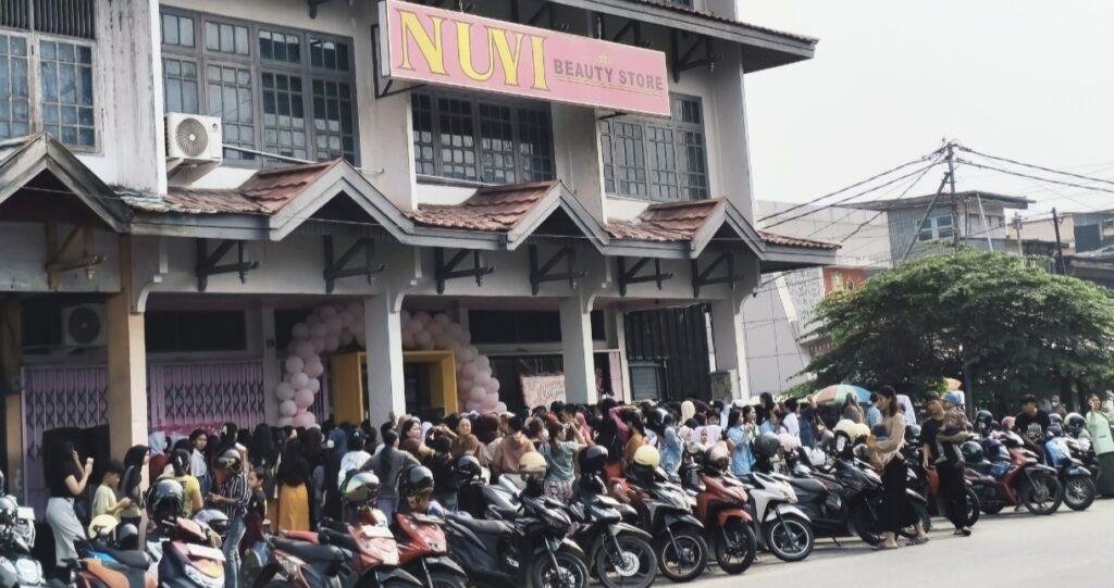 Pembukaan Perdana Nuvi Beauty Store Sanggau Diserbu Ratusan Pengunjung