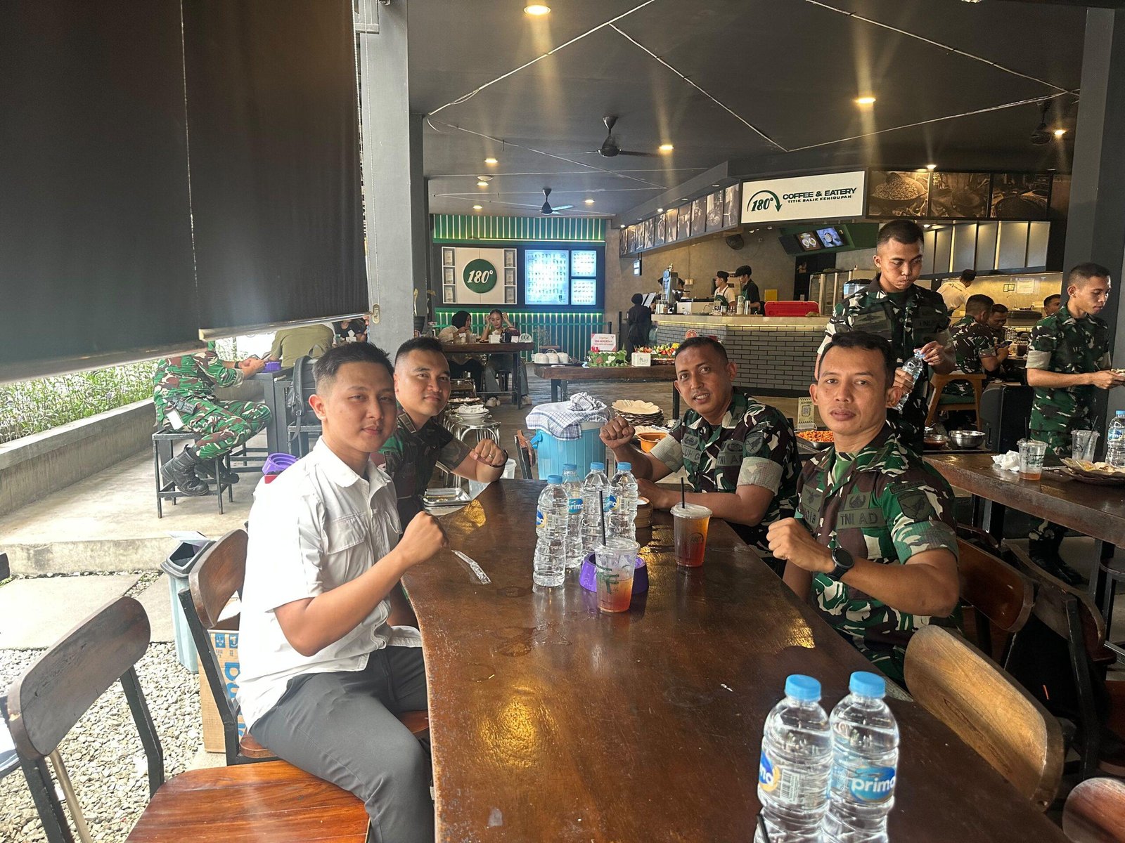 Zeni AD Garda Pembangunan, Yonif TP 833/BD Gelar Syukuran HUT ke-81 di Sanggau