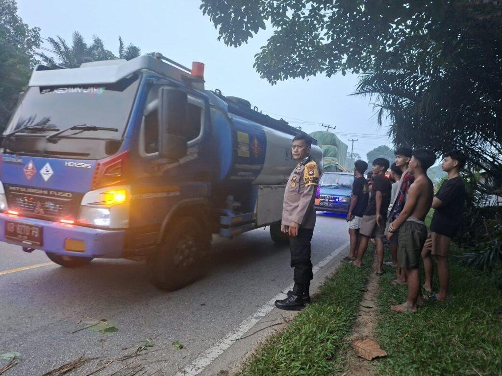 Kecelakaan di Simpang Manuk Sanggau: Pengendara Honda Revo Meninggal Dunia, Pengendara Yamaha WR Alami Patah Kaki